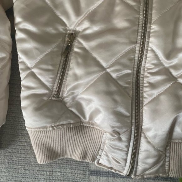 H&M Blush Quilted Puffer Bomber Jacket - Picture 3 of 6